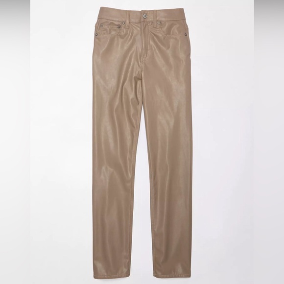 (#129) AMERICAN EAGLE Stretch Vegan Leather Super High-Waisted Straight Pant - Picture 4 of 6